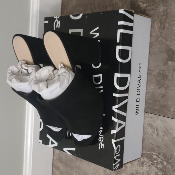 Black suede chunky heel - Picture 4 of 7